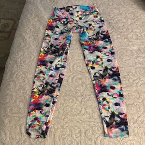 Candida Maria Leggings size S/M in multicolored wolf print
